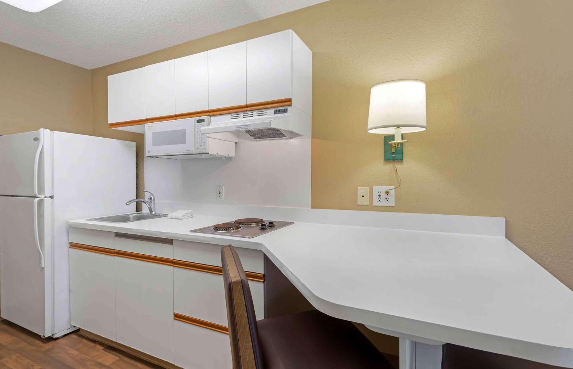 Extended Stay America Suites - Hanover - Parsippany Уиппани Экстерьер фото