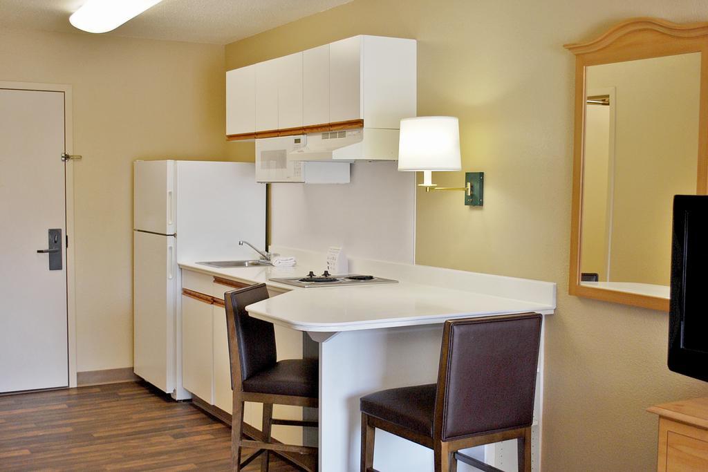 Extended Stay America Suites - Hanover - Parsippany Уиппани Экстерьер фото